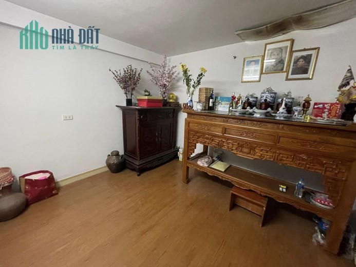 Bán ngôi nhà 85m2 phố Âu Cơ, Tây Hồ Chủ tự xây 6 phòng ngủ Ngõ Ô tô tránh 10m 6.6 Tỷ