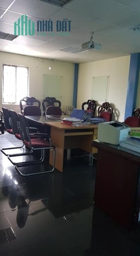 Bán ngôi nhà 156m2 Mặt phố Nghi Tàm, Tây Hồ Gara 2 Ô tô tránh Thang máy Nhật Kinh doanh đắc địa