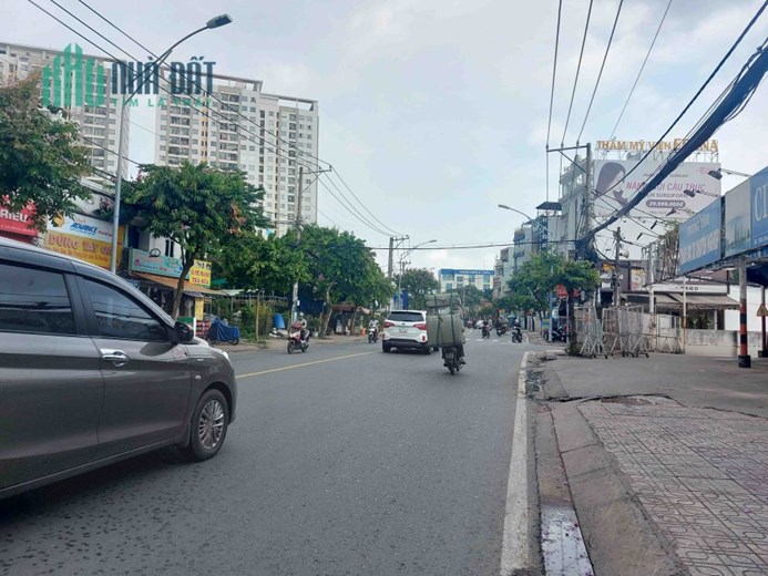 Bán Nhà Đặng Văn Bi, Trường Thọ, 30m2, 2 Tầng, Hẻm Xe Hơi chỉ Nhỉnh 2 Tỷ, Mới Ở Ngay Hiếm Có