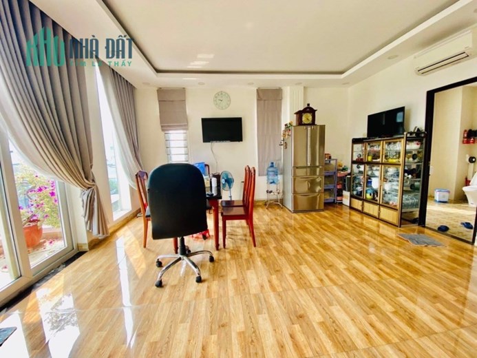 Bán nhà đẹp 3MH8m Lê Trọng Tấn quận Tân Phú 6 x12m x5T chỉ  6.7 tỷ TL