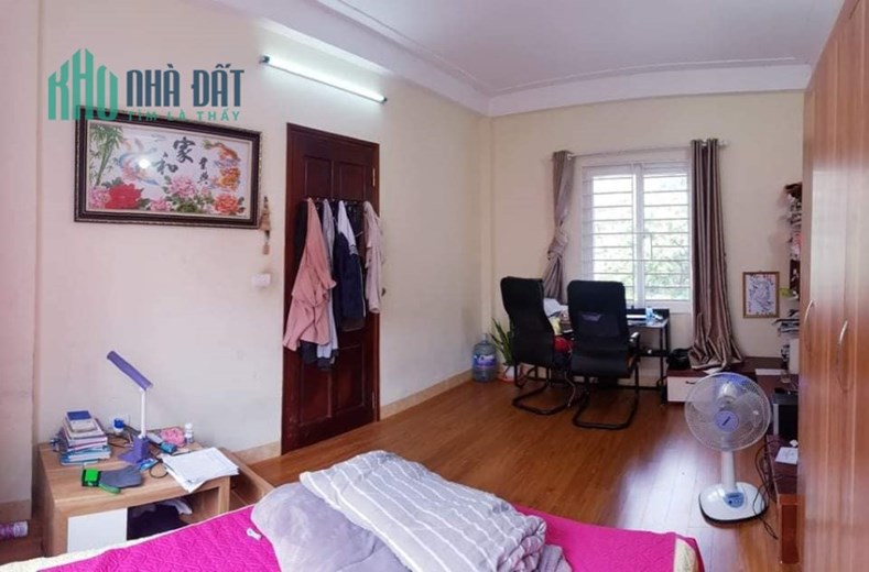 Bán nhà  Yên Xá- Xã Tân Triều 34m x 3 tầng, ngõ 2.5m, oto cách 20m, giá chỉ 3.2 tỷ