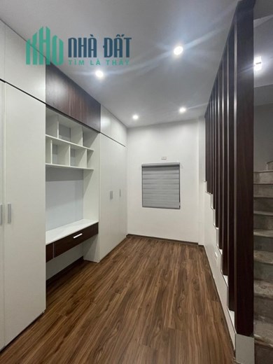 Chính chủ cần tiền gấp - BÁN nhà 5 tầng Văn Quán, ô tô cách 30m, MT rộng 4.3m giá chỉ hơn 3tỷ