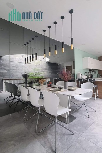 BÁN BIỆT THỰ SANG CHẢNH, QUẬN TÂN BÌNH, 3 TẦNG, NGANG 10X26.67, 226.7M2, CHƯA ĐẾN 20 TỶ!