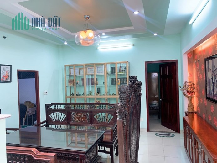 BÁN NHÀ BIỆT THỰ QUẬN 3, CHỈ 24 TỶ. CMT8, 4 TẦNG, 179M2, NGANG 8.5 X 26