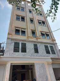 Bán tòa nhà CCMN Lạc Long Quân 125m2, 10 tầng, MT 9m dòng tiền 3 tỷ/ năm