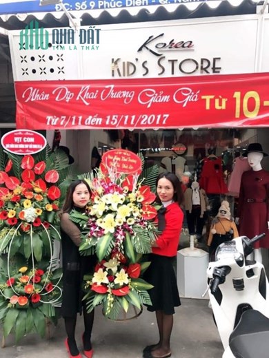 **SANG NHƯỢNG TOÀN BỘ  CỬA HÀNG** Cửa hàng bán dc 6 năm có nhiều tệp khách hàng VIP