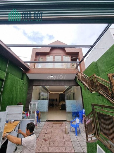Bán Nhà mặt tiền 150m2 , 4 phòng ngủ trở lên , đường Chính Hữu , Q Sơn Trà Đà Nẵng