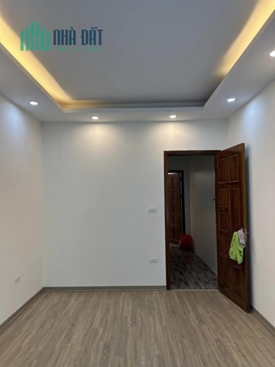 Bán Đất Tặng nhà 3T 40m giá 3.2 Tỷ cách Ngã Tư Sở đúng 1km