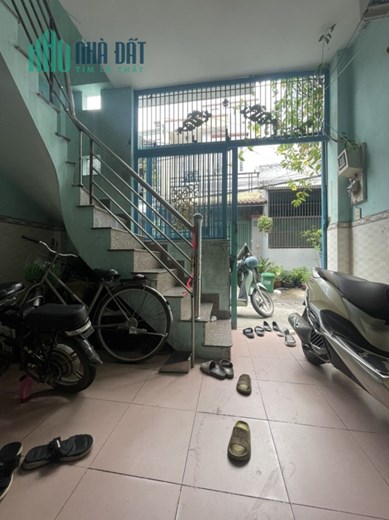 Bán nhà  Hẻm xe hơi đường Số 12, Quận Bình Tân, 58m2, 3PN, giá 4 tỷ 3 TL.