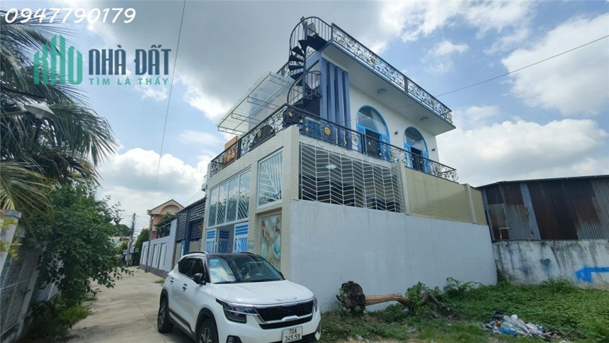 Ngôi nhà đẹp, hiện đại, đáp ứng đầy đủ tiện nghi tại Phường 4 Thành Phố Tây Ninh