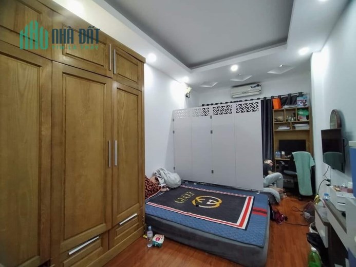 Trương Định, Hai Bà Trưng, nhà mới ở ngay, lô góc, 48m2, 5 tầng, giá chỉ 5 tỉ2
