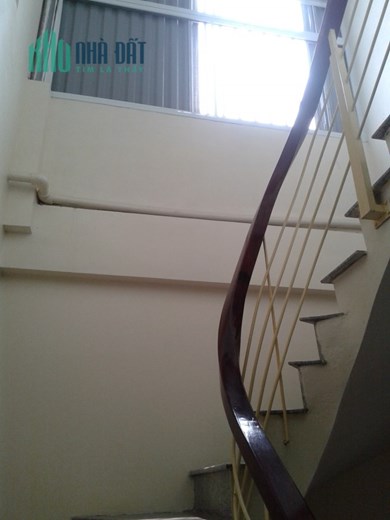 Chính chủ cho thuê nhà 5 tầng mới, đẹp ở ngõ 24 Ngọc Lâm, Long Biên, rất gần cầu Chương Dương. LH:
