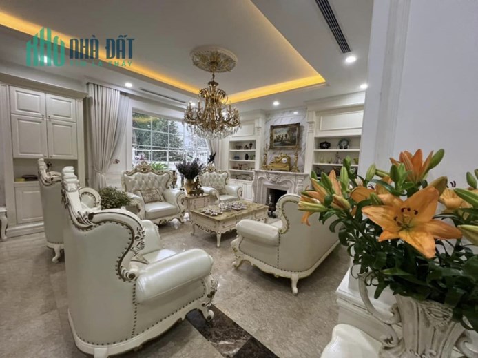BÁN BIỆT THỰ KHU ĐTM DỊCH VỌNG 280M2, MT 15M, ĐẲNG CẤP THƯỢNG LƯU, 55TỶ