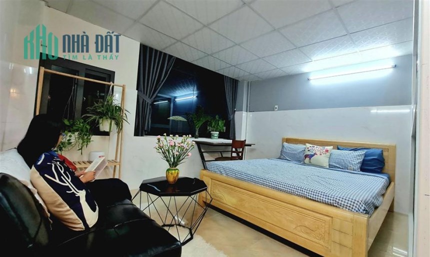 Xô Viết Nghệ Tĩnh - Sát Hàng Xanh 30 m2 full nội thất Thang Máy