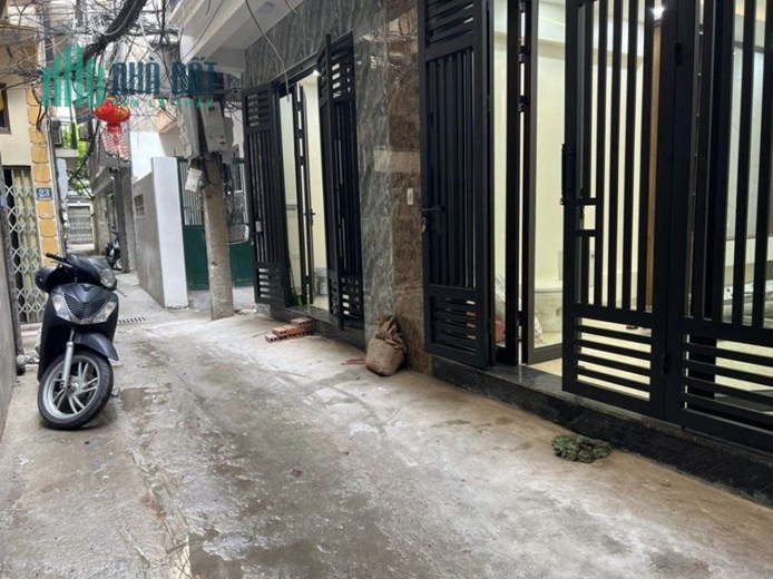 NHÀ ĐẸP Ở NGAY - LÔ GÓC - THANG MÁY - 30M Ô TÔ  GẦN HỒ 40M 6T 6.5 TỶ