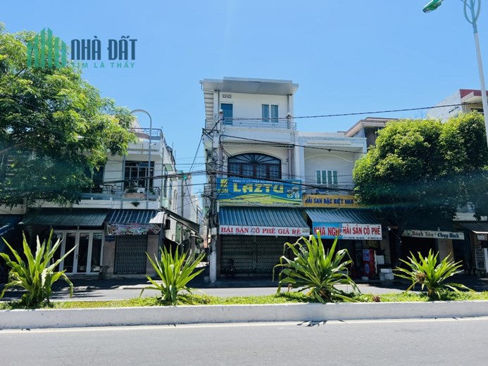 Bán nhà 3T góc 2MT Trần Phú- Nha Trang 88.5m2 chỉ 10.5 tỷ