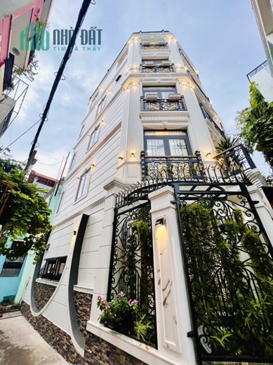 Nhà Đẹp Xây mới có thang máy Hoàng Văn Thụ, Q. PHÚ NHUẬN thông Trần Huy Liệu, Trần Khắc Chân