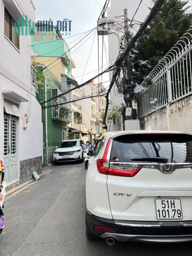 Nhà đẹp 86/ Thích Quảng Đức, P5, Phú Nhuận cách xe hơi 50m. Trước nhà 6m rộng thoáng hẻm thông.