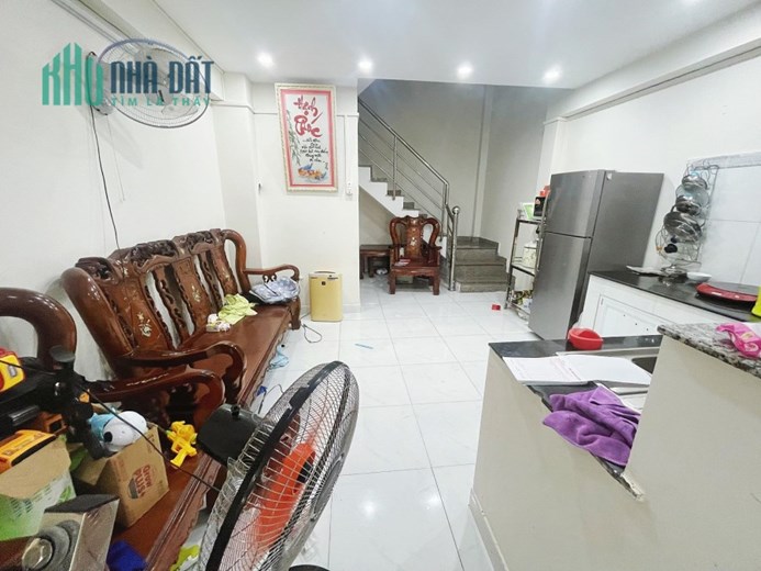 BÁN NHÀ NGAY LÊ VĂN QUỚI, BÌNH TÂN - HẺM 8M, 4x16 SỔ VUÔNG - 3 TẦNG - CHỈ 4.5 TỶ