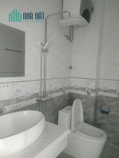 Giảm shock. Bán nhà đường Láng, Đống Đa. 42m2 x 4T. MT 5m. LÔ GÓC. KD. Hơn 3 Tỷ. 0968084286