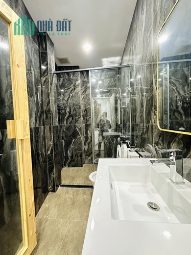 Bán nhà Mặt tiền Phú Nhuận khu Phan Xích Long, 6 tầng, thang máy, lô góc, 12.5 tỷ TL