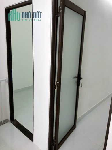 .Nhà Hoàng Diệu gần Chợ Mới, 30m ra MT, 2 tầng đẹp