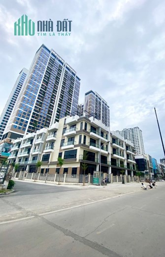 Bán Gấp! Phân lô - Lô góc 3 Thoáng- Ô tô Dừng đỗ - Hoàng Quốc Việt - Nghĩa Đôt - 50m 5T 8PN