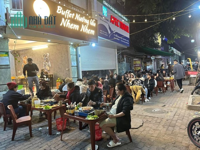 SANG NHƯỢNG CỬA HÀNG