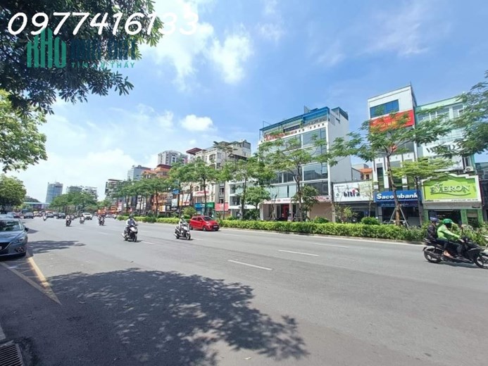 Bán nhà phố Xã Đàn, Ô Chợ Dừa, DT 65m2, thang máy, kinh doanh, MT 5.4m, vỉa hè 7m