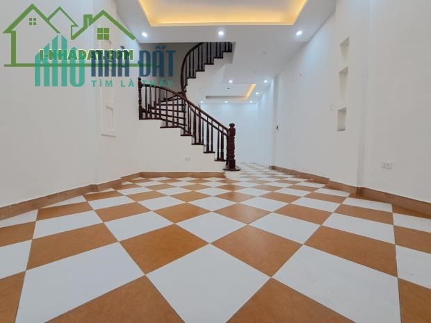 Bán Gấp nhà Tứ Hiệp - Thanh Trì 43m2, 4T, sát TT Thương Mại, ngõ sạch đẹp, 3,2 tỷ