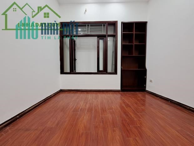 Bán Gấp nhà Tứ Hiệp - Thanh Trì 43m2, 4T, sát TT Thương Mại, ngõ sạch đẹp, 3,2 tỷ