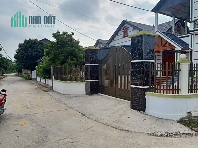 Bán đất thổ cư TDP Quang Hà , Gia khánh , Bình xuyên . - Giá 5xx tr.Liên hệ: 0986.454.393