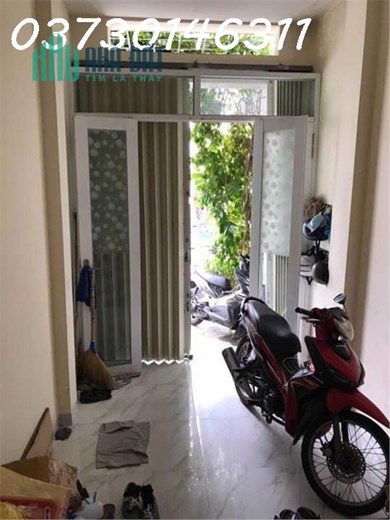 - CHỦ VỀ SÀI GÒN ĐỊNH CƯ NÊN CẦN BÁN NHANH CĂN NHÀ ĐANG Ở
