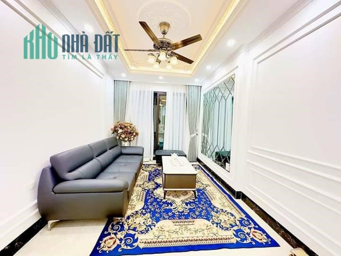 BÁN NHÀ ĐẸP 4 TẦNG NGÕ RỘNG 3.5M BA GÁC SH QUAY ĐẦU THỎA MÁI CÁCH ÔTÔ 30M GẦN PHỐ TRUNG TÂM QUẬN