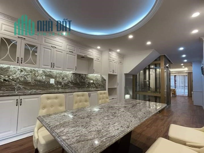 Bán Nhà Ngõ 165 Phố Dương Quảng Hàm 62m2 x 7 tầng thang máy , vừa ở vừa kinh doanh , giá hơn 12 tỷ