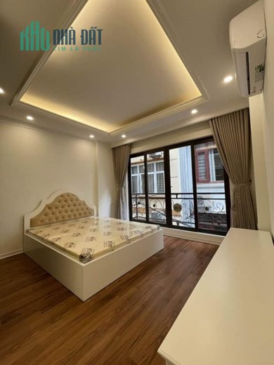 Bán Nhà Ngõ 165 Phố Dương Quảng Hàm 62m2 x 7 tầng thang máy , vừa ở vừa kinh doanh , giá hơn 12 tỷ