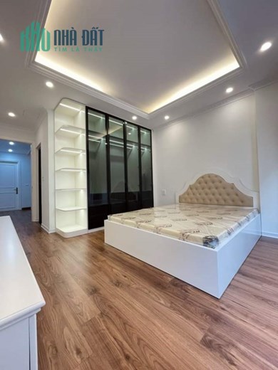Bán Nhà Ngõ 165 Phố Dương Quảng Hàm 62m2 x 7 tầng thang máy , vừa ở vừa kinh doanh , giá hơn 12 tỷ