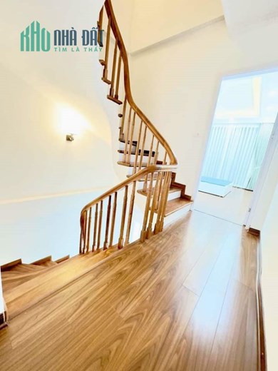 BÁN NHÀ ĐẸP 4 TẦNG NGÕ RỘNG 3.5M BA GÁC SH QUAY ĐẦU THỎA MÁI CÁCH ÔTÔ 30M GẦN PHỐ TRUNG TÂM QUẬN