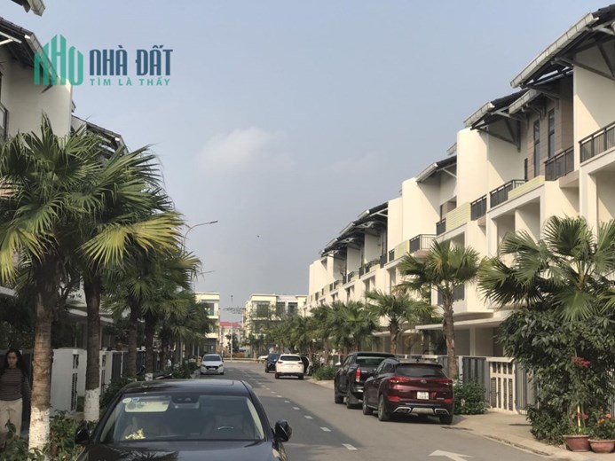 Chính chủ gửi bán căn nhà 3 tầng Belhomes Vsip giá chỉ bằng cưn chung cư