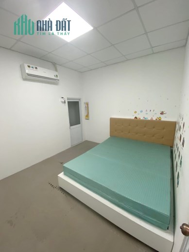 Nhà thuê 61m2 mới, đẹp hẻm xe tải đường Hoài Thanh P14Q8