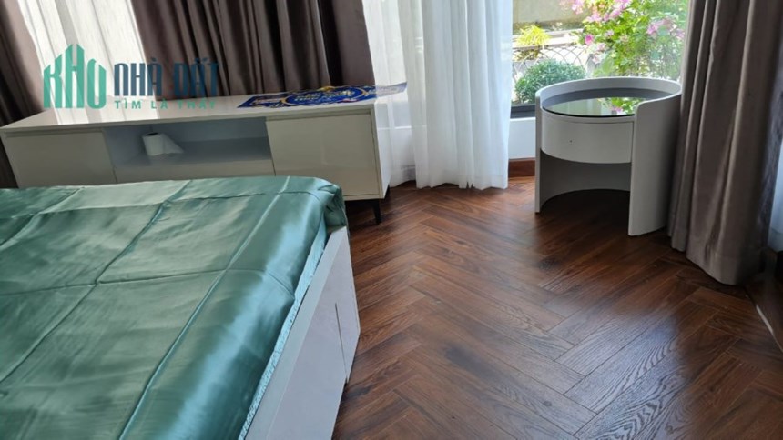BÁN NHÀ ĐẸP PHỐ NGỌC THỤY 30M2 5 TẦNG MT 4.2M NGÕ Ô TÔ 4 TỶ