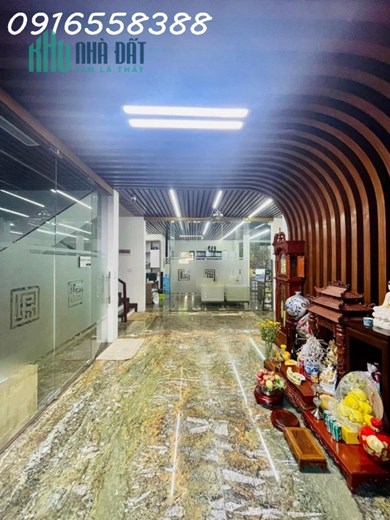 Bán biệt thự KDT Linh Đàm 220m2 4 tầng full nội thất chỉ 200tr/m2