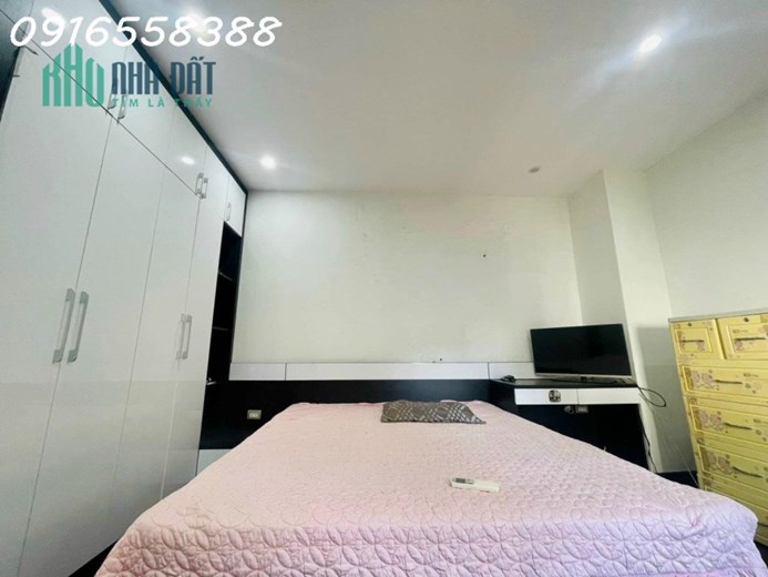 Bán biệt thự KDT Linh Đàm 220m2 4 tầng full nội thất chỉ 200tr/m2