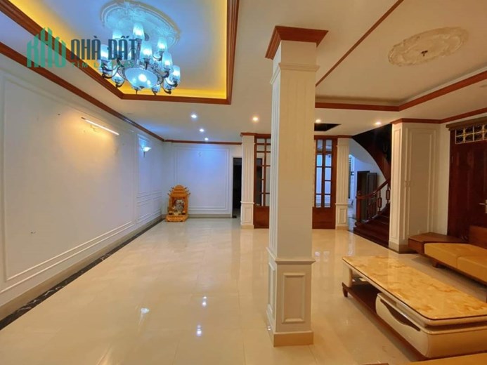 Của hiếm ! biệt thự  cầu giấy lô góc oto tránh 129,5m 4t nhỉnh 28ty.