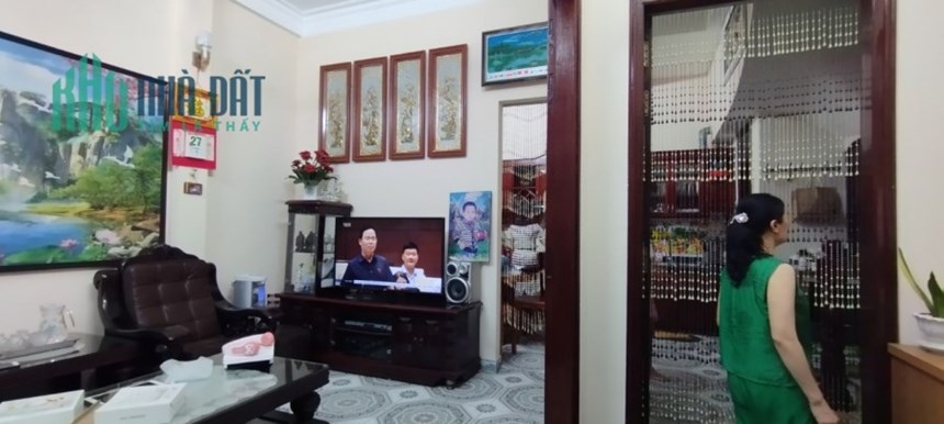 BÁN NHÀ NGỌC LÂM Ô TÔ, KINH DOANH 32M2, 6 TẦNG 4.2 TỶ RẤT ĐẸP