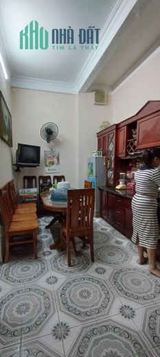 BÁN NHÀ NGỌC LÂM Ô TÔ, KINH DOANH 32M2, 6 TẦNG 4.2 TỶ RẤT ĐẸP