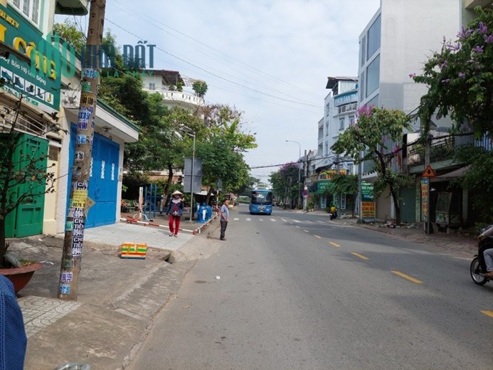 Nhà Hẻm Xe Hơi Lê Văn Quới, Bình Tân, 80m2, 4 Tầng, Hẻm ô Tô Thông Thoáng. Chỉ 4 Tỷ 500 Triệu