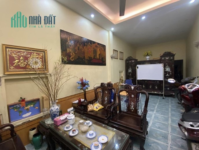 PHÂN LÔ TRUNG KÍNH - VIEW THOÁNG, NGÕ NÔNG - BÁN ĐẤT TẶNG NHÀ, 50M2, 5.75 TỶ