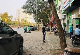 bán nhà 5 tầng 40m2 mặt phố Nguyễn Phong Sắc CG chỉ 13.6 tỷ