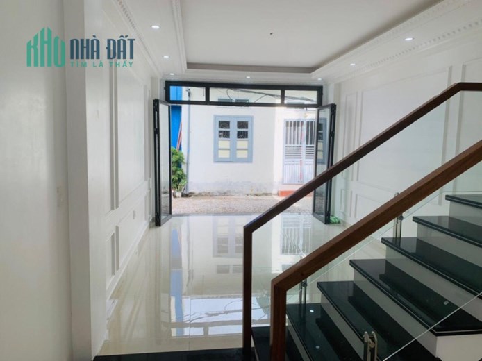 NHÀ CHÍNH CHỦ số 9/20 ngõ 47 Khúc Thừa Dụ 1, Vĩnh Niệm 62 m xây 3 tầng, giá 3ty450, Xậy độc lập Ô